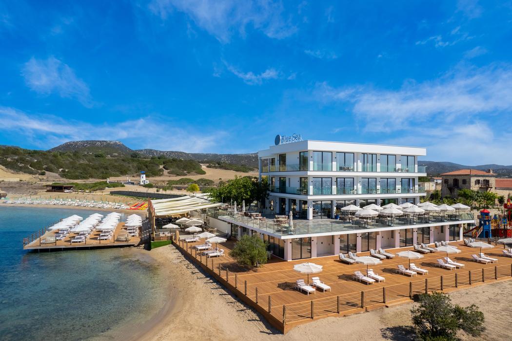 Blue Sea Hotel