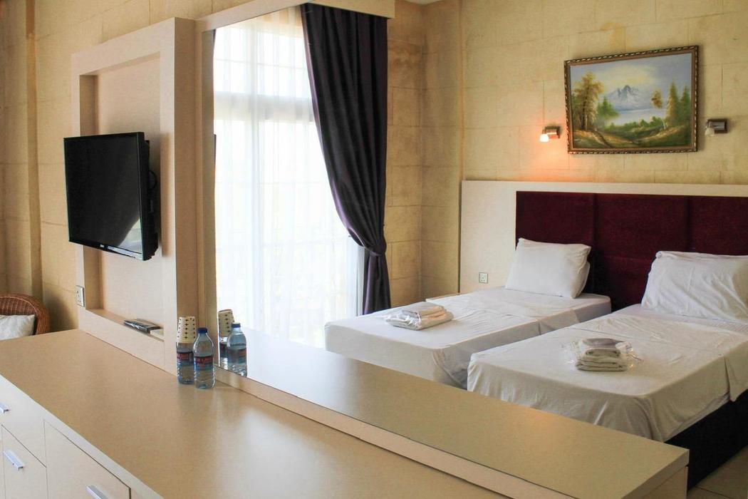 Lapida Garden Hotel