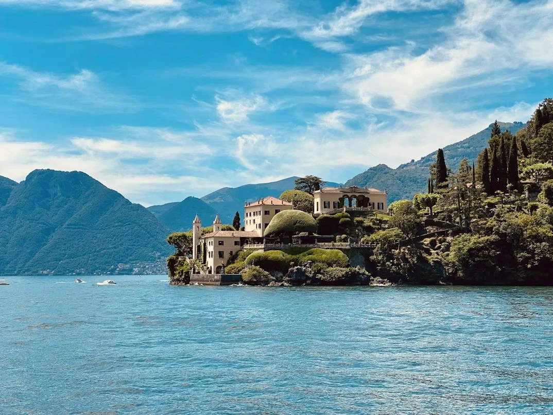 Bernina Ekspress ile Klasik İtalya Turu Wizz Air ile / 7 Gece Otel Konaklamalı / Kıbrıs Çıkışlı / 2027