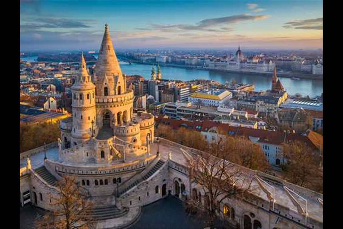 Deluxe Büyük Orta Avrupa Turu Pegasus ile / 7 Gece Otel Konaklamalı / İstanbul Çıkışlı