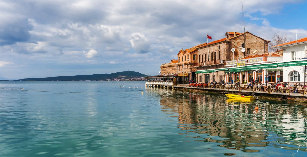 İzmir Alaçatı Sığacık Foça Efes Turu / 2 Gece Otel Konaklamalı / Bursa Çıkışlı