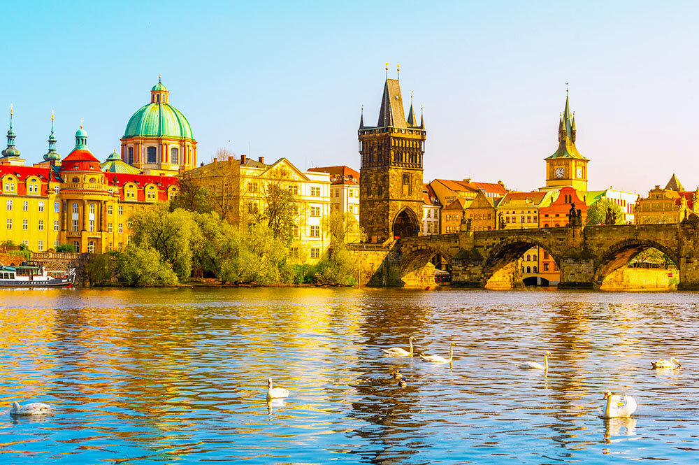 Orta Avrupa Masalı Turu Otobüs ile Ekstra Turlar Dahil / 7 Gece Otel Konaklamalı / İstanbul Çıkışlı