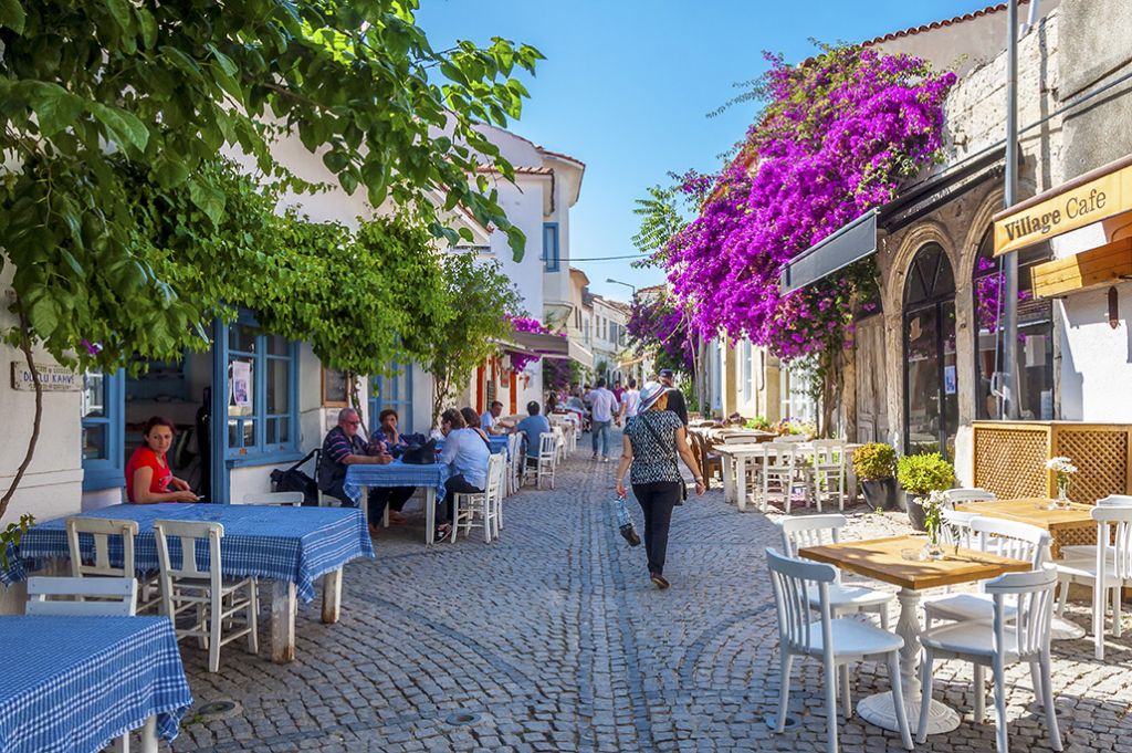 Alaçatı Ot Festivali Turu / 1 Gece Otel Konaklamalı / İstanbul Çıkışlı