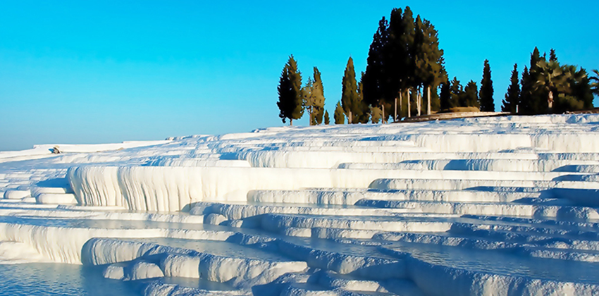 Salda Gölü Pamukkale Çeşme Alaçatı Turu / 1 Gece Otel Konaklamalı / İstanbul Çıkışlı