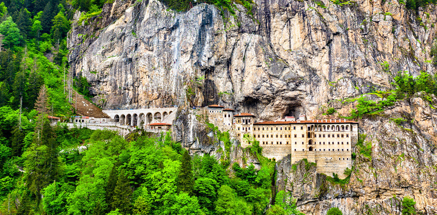 Karadeniz Yaylalar ve Batum Turu / 5 Gece Otel Konaklamalı / İstanbul Çıkışlı / Ramazan Bayramı Özel