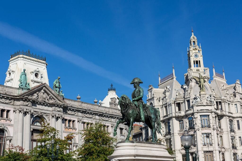 Deluxe Büyük İspanya Endülüs Portekiz Turu Pegasus ile / 7 Gece Otel Konaklamalı / İstanbul Çıkışlı / Madrid gidiş / Sevilla Dönüş