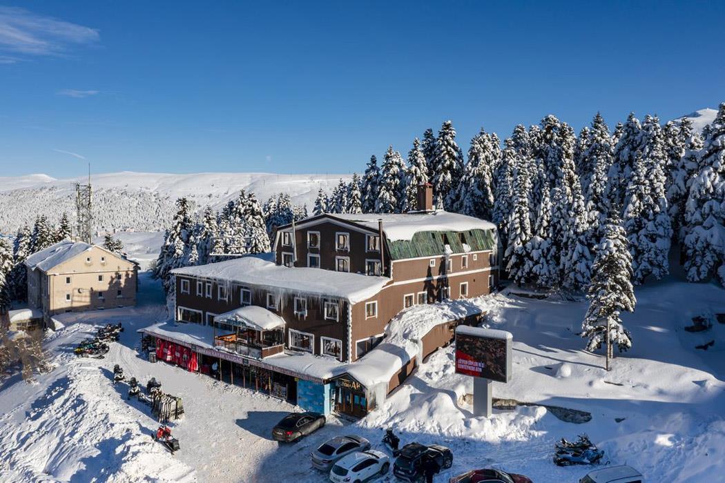 Dağ Konaklamalı Uludağ Kayak Turu / 2 Gece Otel Konaklamalı / İstanbul Çıkışlı