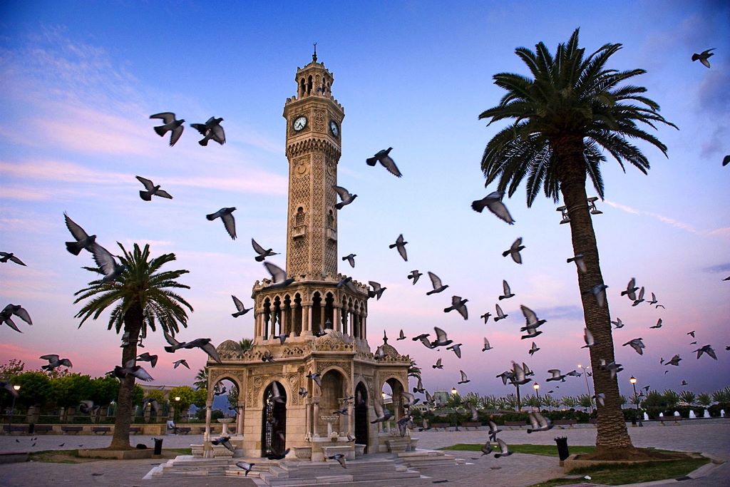 Kuşadası Çeşme Ayvalık Turu / 2 Gece Otel Konaklamalı / İstanbul Çıkışlı / 15 Temmuz Ozel