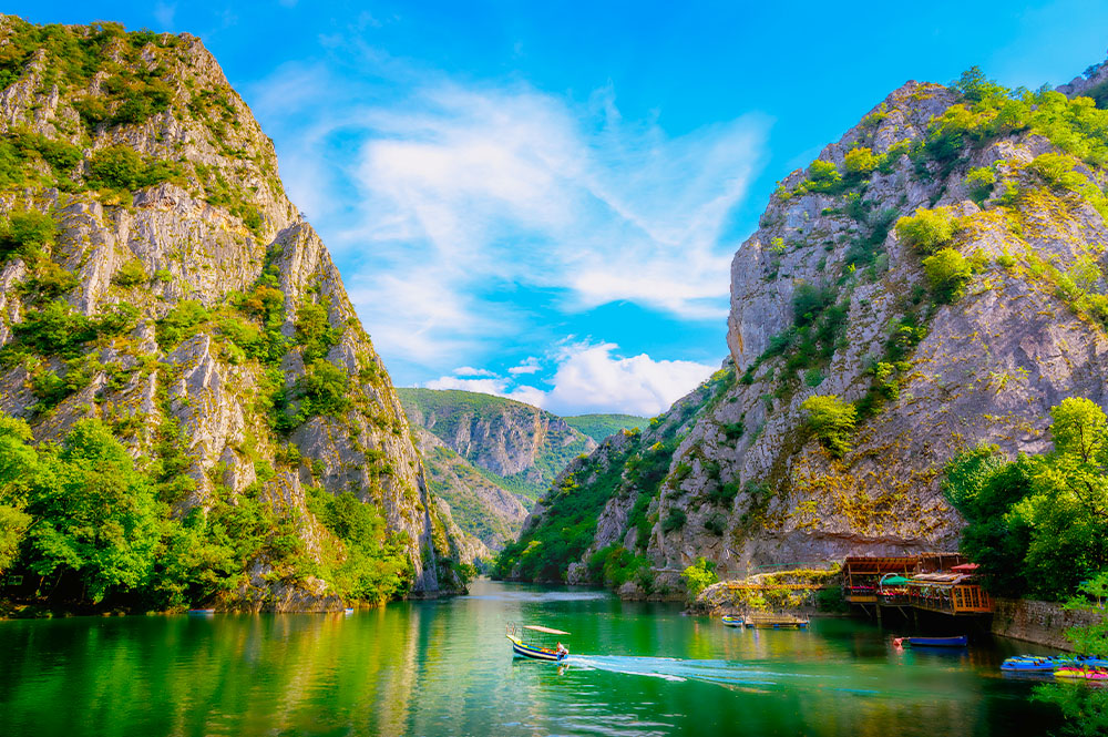 Balkan Resitali Turu Tailwind ile Ekstra Turlar Dahil Vizesiz / 4 Gece Otel Konaklamalı / İstanbul Çıkışlı